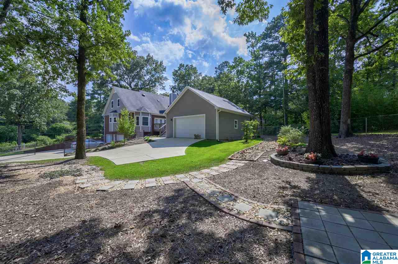 2411 Royal Lane Pelham, AL 35124 - Photo 7 of 48