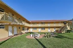 $250,000 | 90 Northeast 19th Avenue, Unit 1, Deerfield Beach, FL 33441