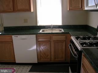 1128 Marlyn Road Philadelphia, PA 19151 - Photo 2 of 5 Gallery Image 2