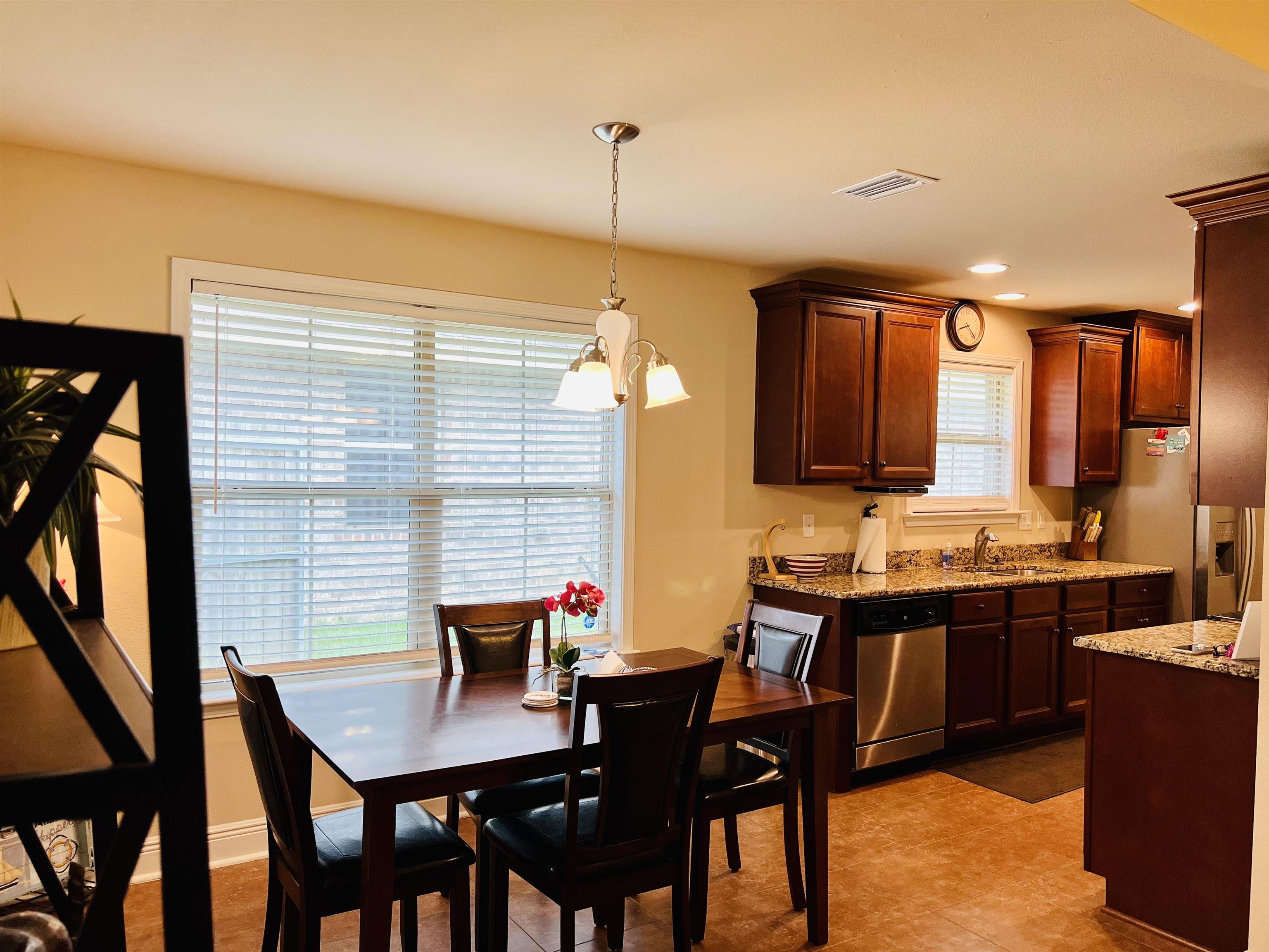 285 Wyatt Court Foley, AL 36535 - Photo 6 of 20