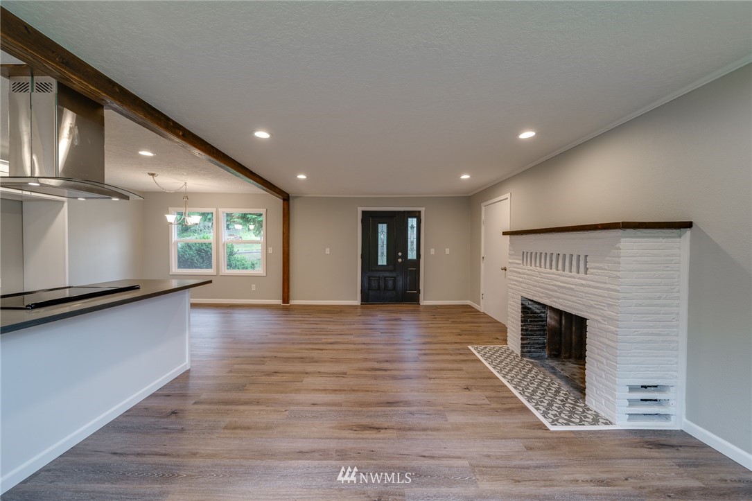 118 Bodine Road Kelso, WA 98626 - Photo 4 of 25 Gallery Image 4