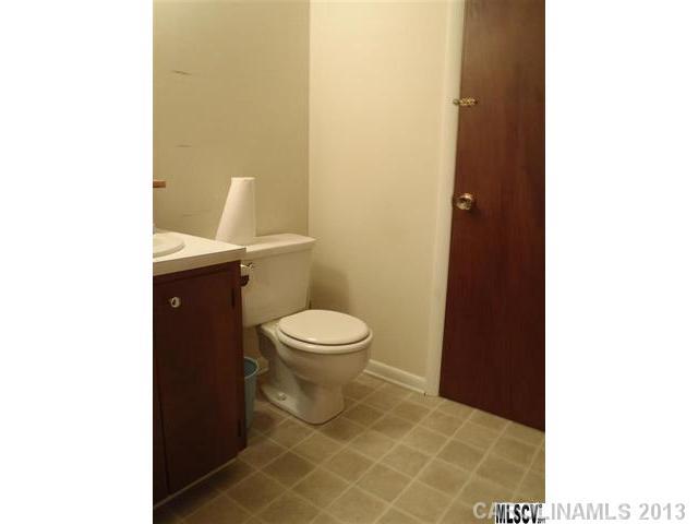 1700 Ponderosa Road Hickory, NC 28602 - Photo 12 of 16 Gallery Image 12