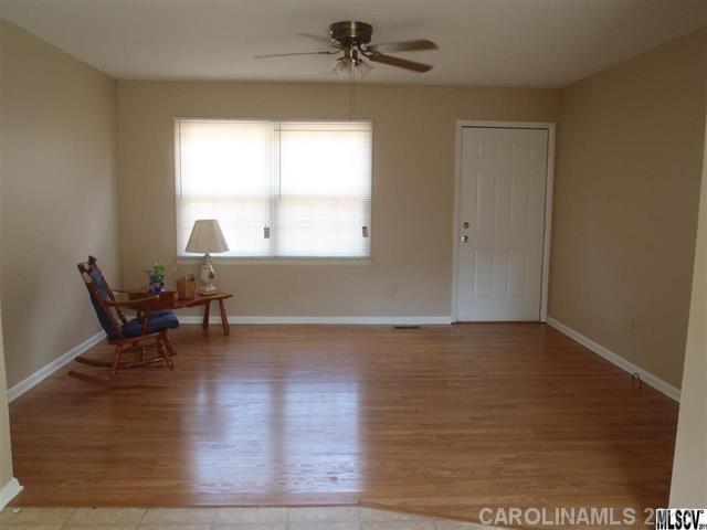 1700 Ponderosa Road Hickory, NC 28602 - Photo 5 of 16 Gallery Image 5