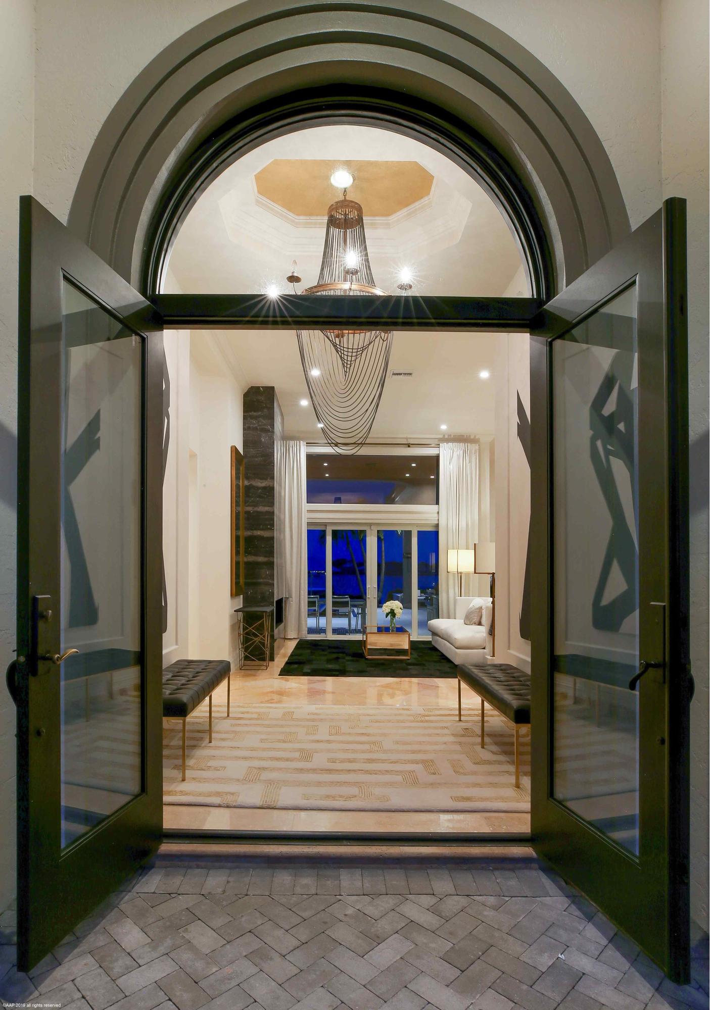 263 River Drive Tequesta, FL 33469 - Photo 11 of 68 Entry