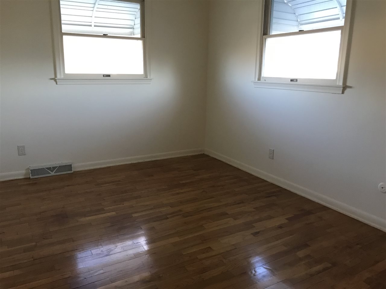 7012 North McKinley Road Flushing, MI 48433 - Photo 17 of 27 21495007-17.JPG