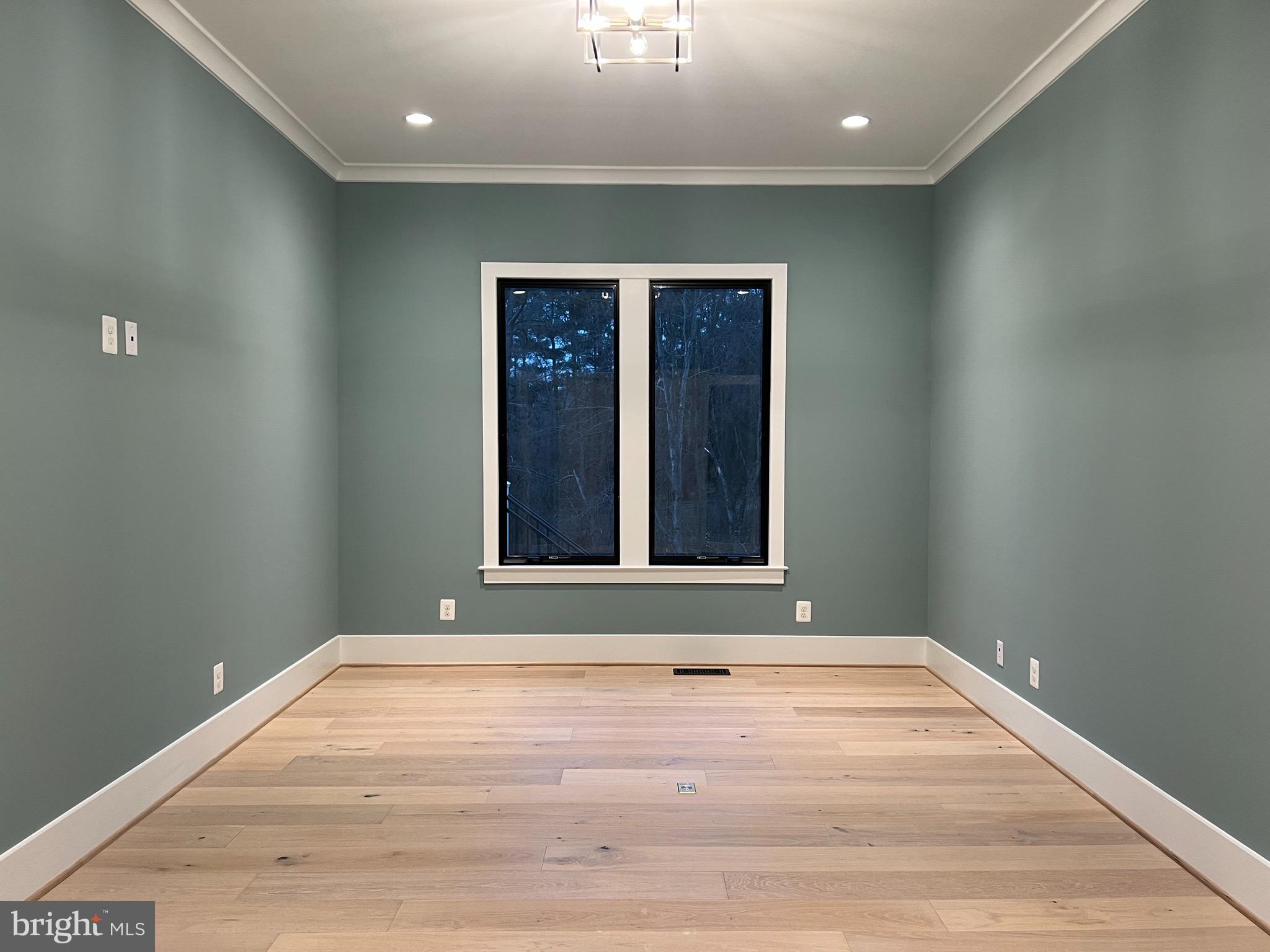10150 Browns Mill Road Vienna, VA 22182 - Photo 8 of 20 Gallery Image 8