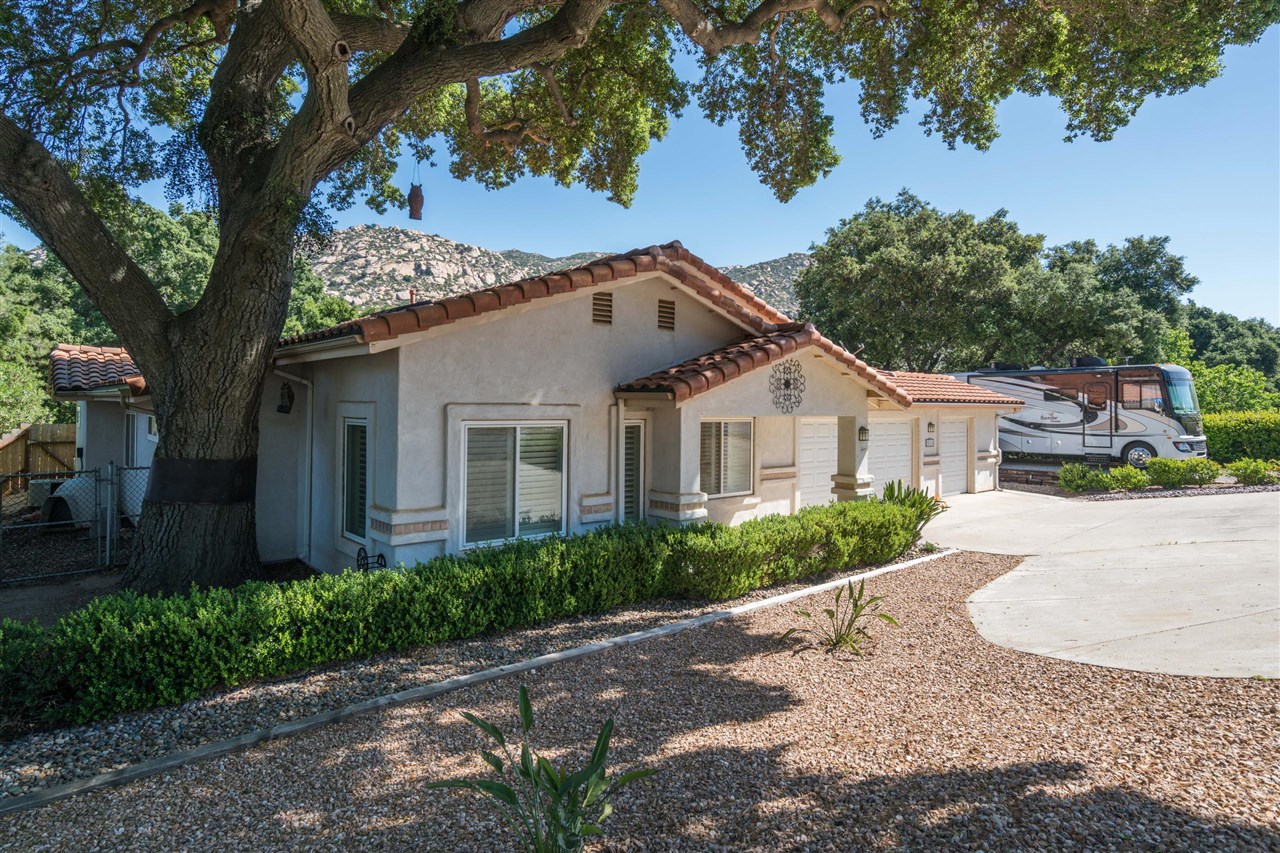 25116 Pappas Road Ramona, CA 92065 - Photo 3 of 25 Gallery Image 3