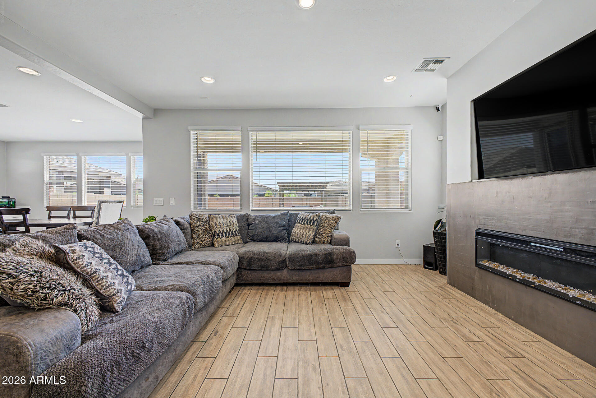23067 East Stacey Road Queen Creek, AZ 85142 - Photo 7 of 53 Living Room