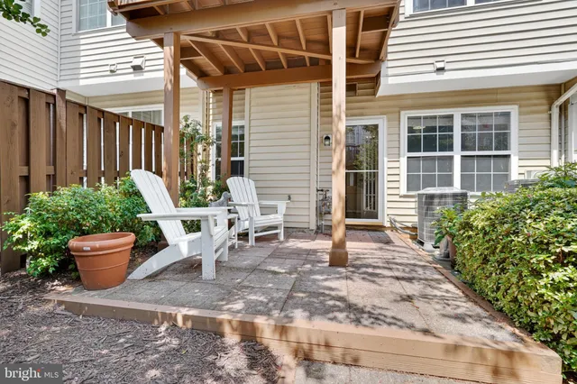 $850,000 | 2411 Gorgas Place, Alexandria, VA 22311