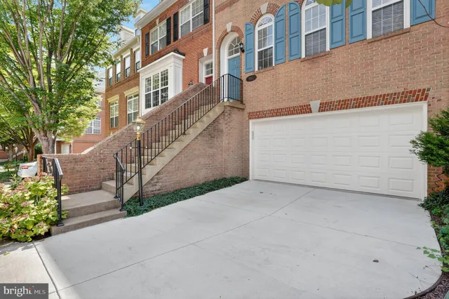 $850,000 | 2411 Gorgas Place, Alexandria, VA 22311