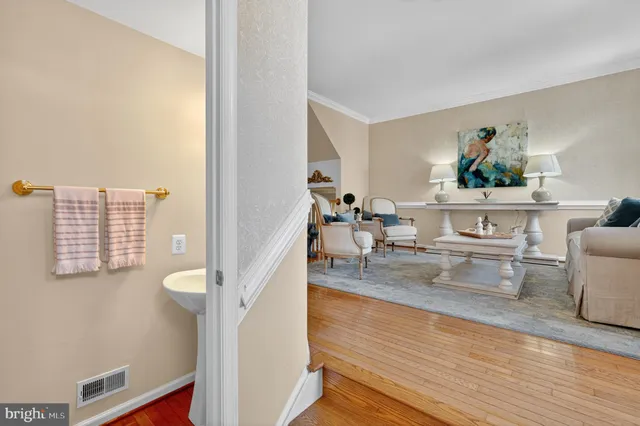 $850,000 | 2411 Gorgas Place, Alexandria, VA 22311