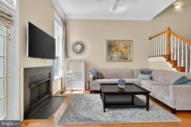 $850,000 | 2411 Gorgas Place, Alexandria, VA 22311