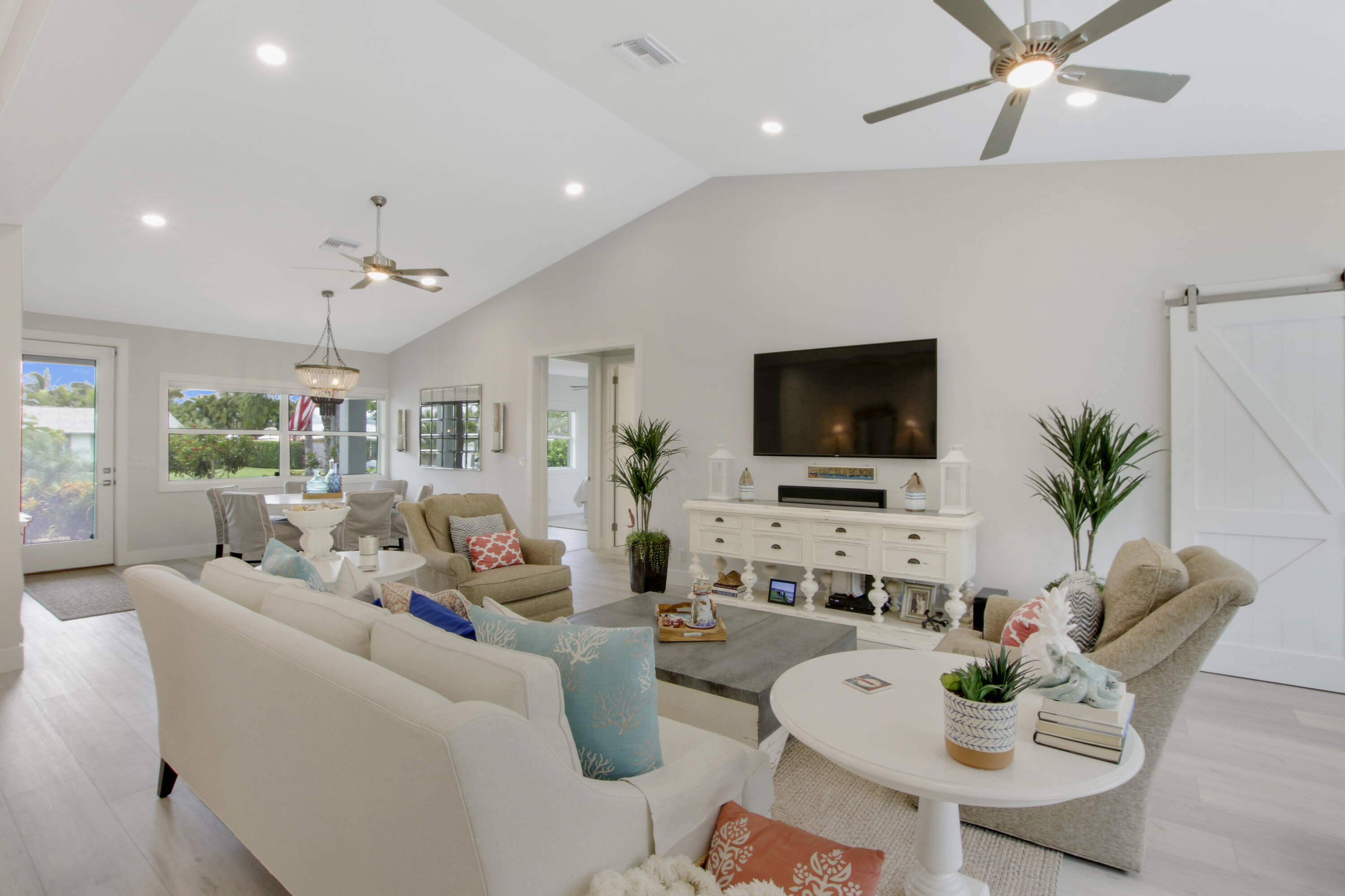 3372 Cove Road Jupiter, FL 33469 - Photo 17 of 44 House2-54