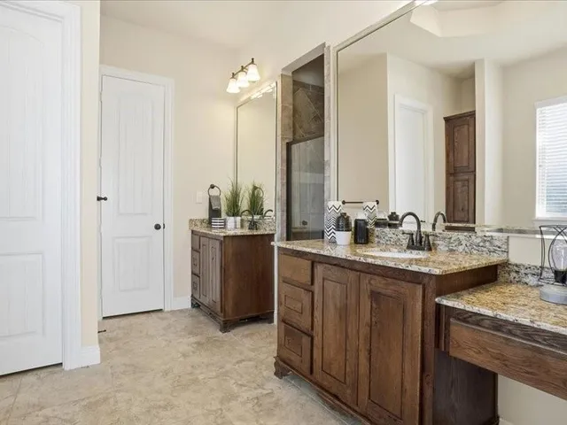 $539,000 | 4021 West J E Woody Road, Springtown, TX 76082