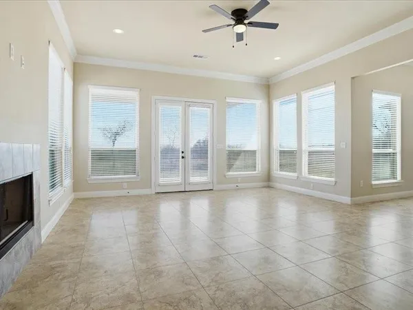 $489,400 | 4021 West J E Woody Road, Springtown, TX 76082