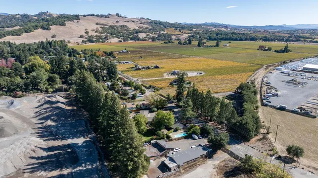 $1,685,000 | 101 Bailhache Avenue, Healdsburg, CA 95448