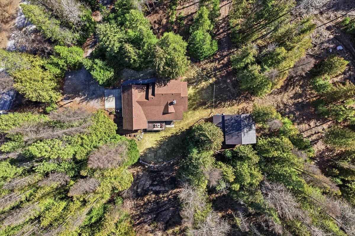 912 Deer Valley Road Newport, WA 99156 - Photo 2 of 43