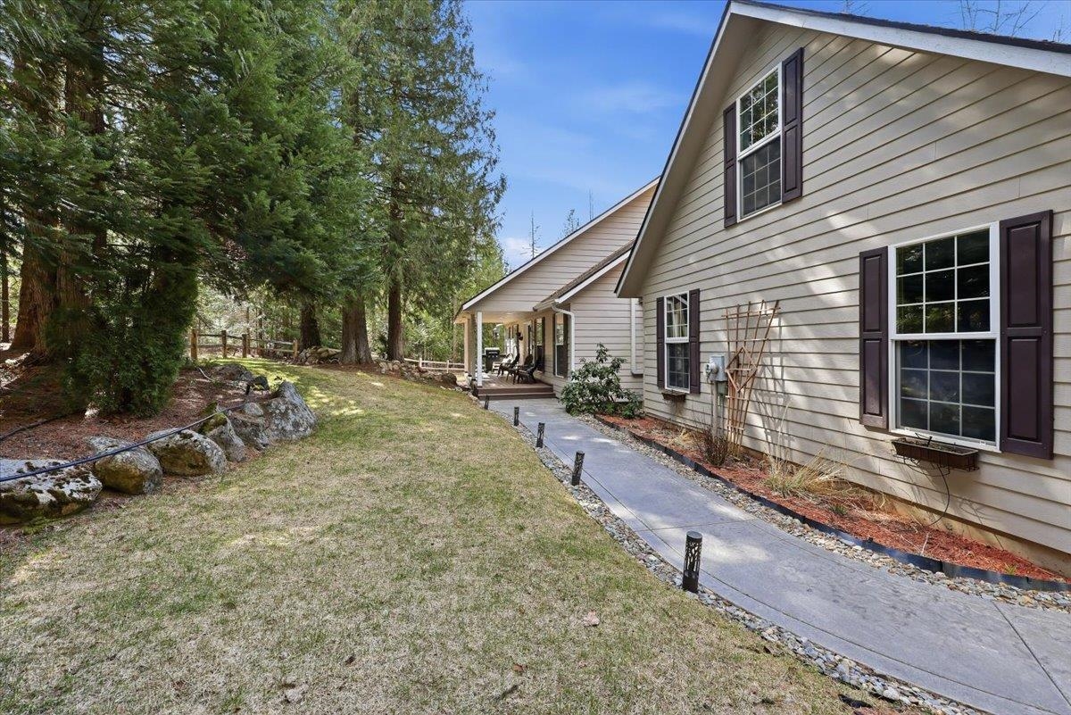 912 Deer Valley Road Newport, WA 99156 - Photo 31 of 43