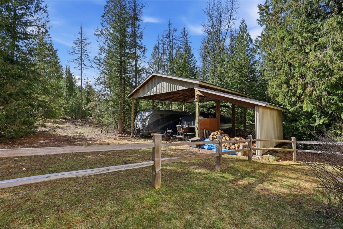 912 Deer Valley Road Newport, WA 99156 - Photo 34 of 43