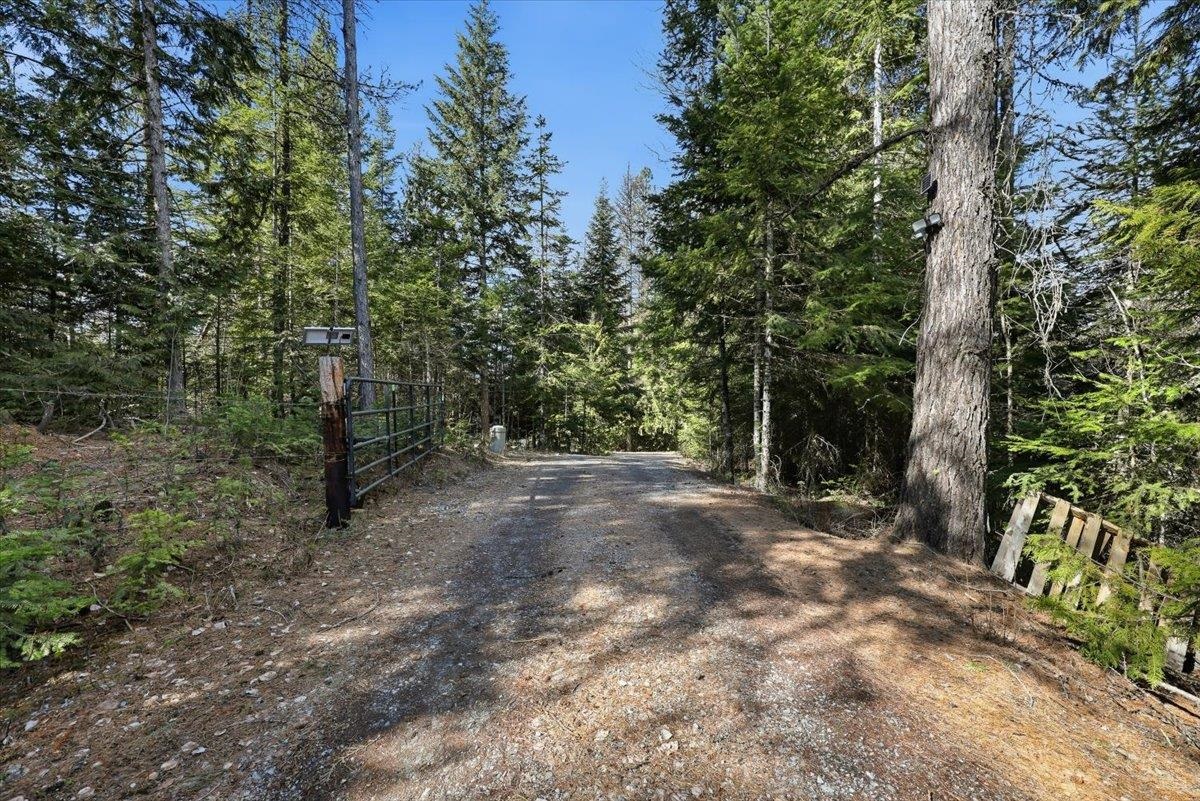912 Deer Valley Road Newport, WA 99156 - Photo 35 of 43