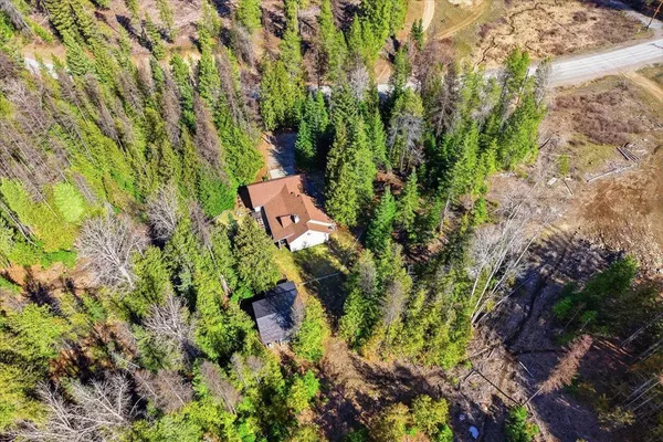 $699,500 | 912 Deer Valley Road, Newport, WA 99156