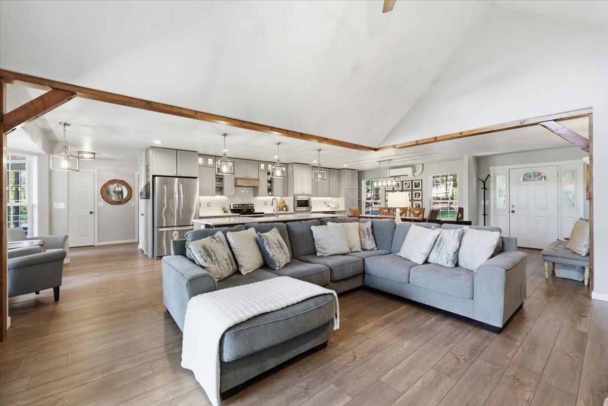 912 Deer Valley Road Newport, WA 99156 - Photo 10 of 43