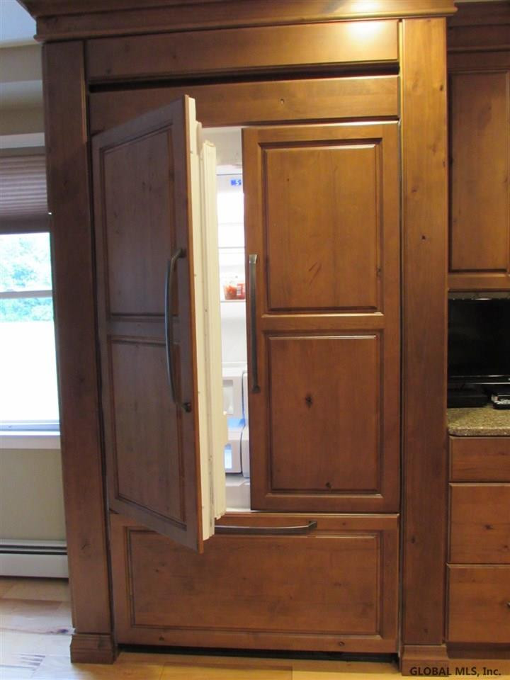 30 Droms Road Rexford, NY 12148 - Photo 13 of 49 Sub-zero Refrigerator