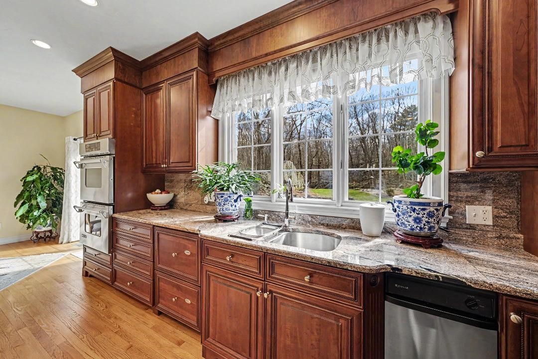 13 West Butterfly Way Lincoln, RI 02865 - Photo 14 of 49