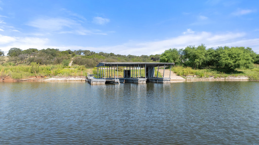 111 Swift Water Road Marble Falls, TX 78654 - Photo 15 of 37