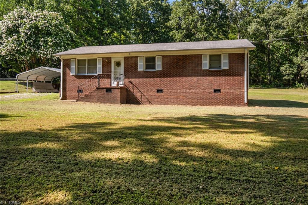 4988 Fairview Court Trinity, NC 27370 - Photo 3 of 19