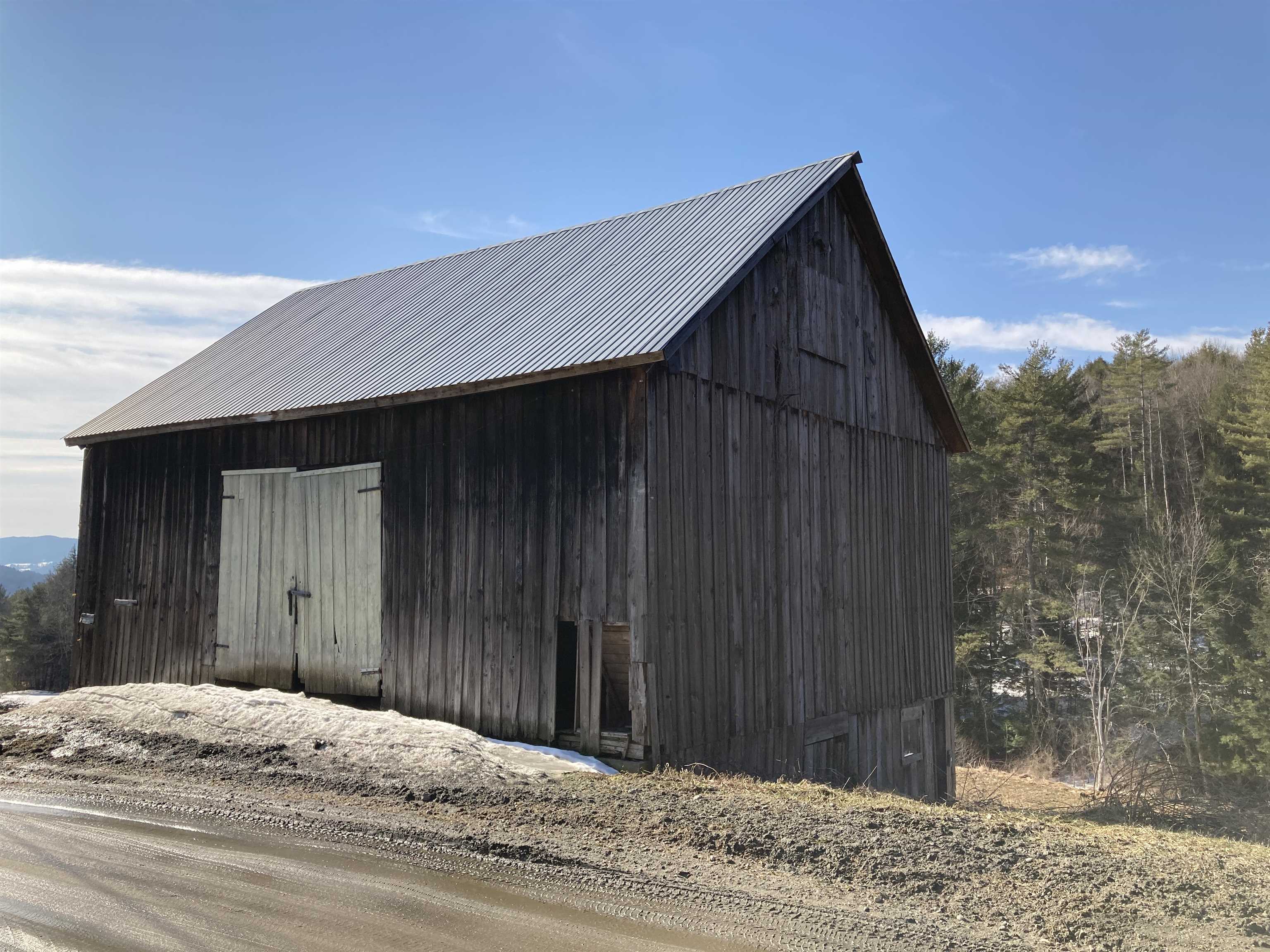 1152 Dearing Road Bethel, VT 05032 - Photo 3 of 24