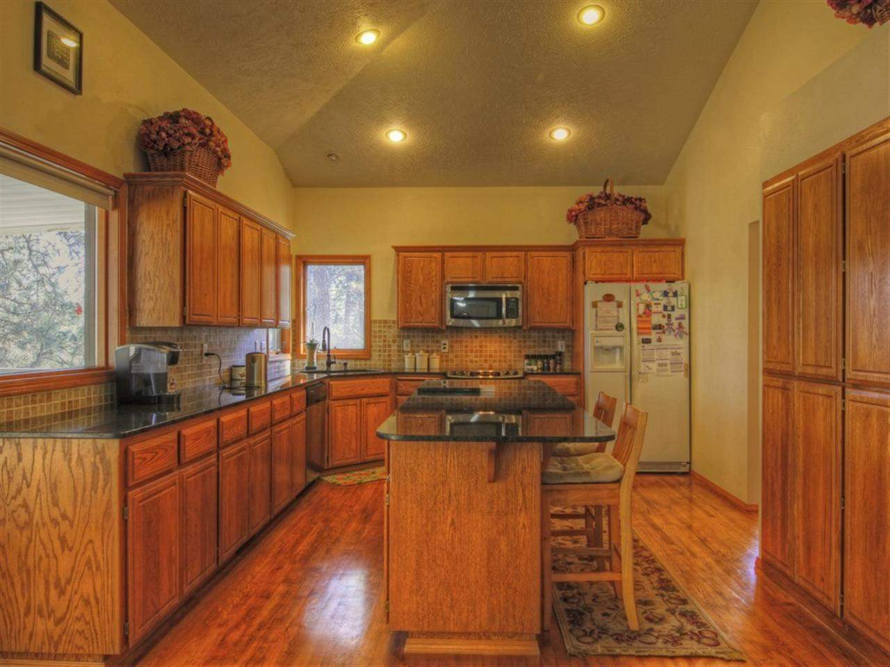 13626 North Stone Lane Spokane, WA 99208 - Photo 6 of 20