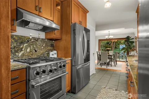 $1,550,000 | 6708 39th Avenue Southwest, Seattle, WA 98136