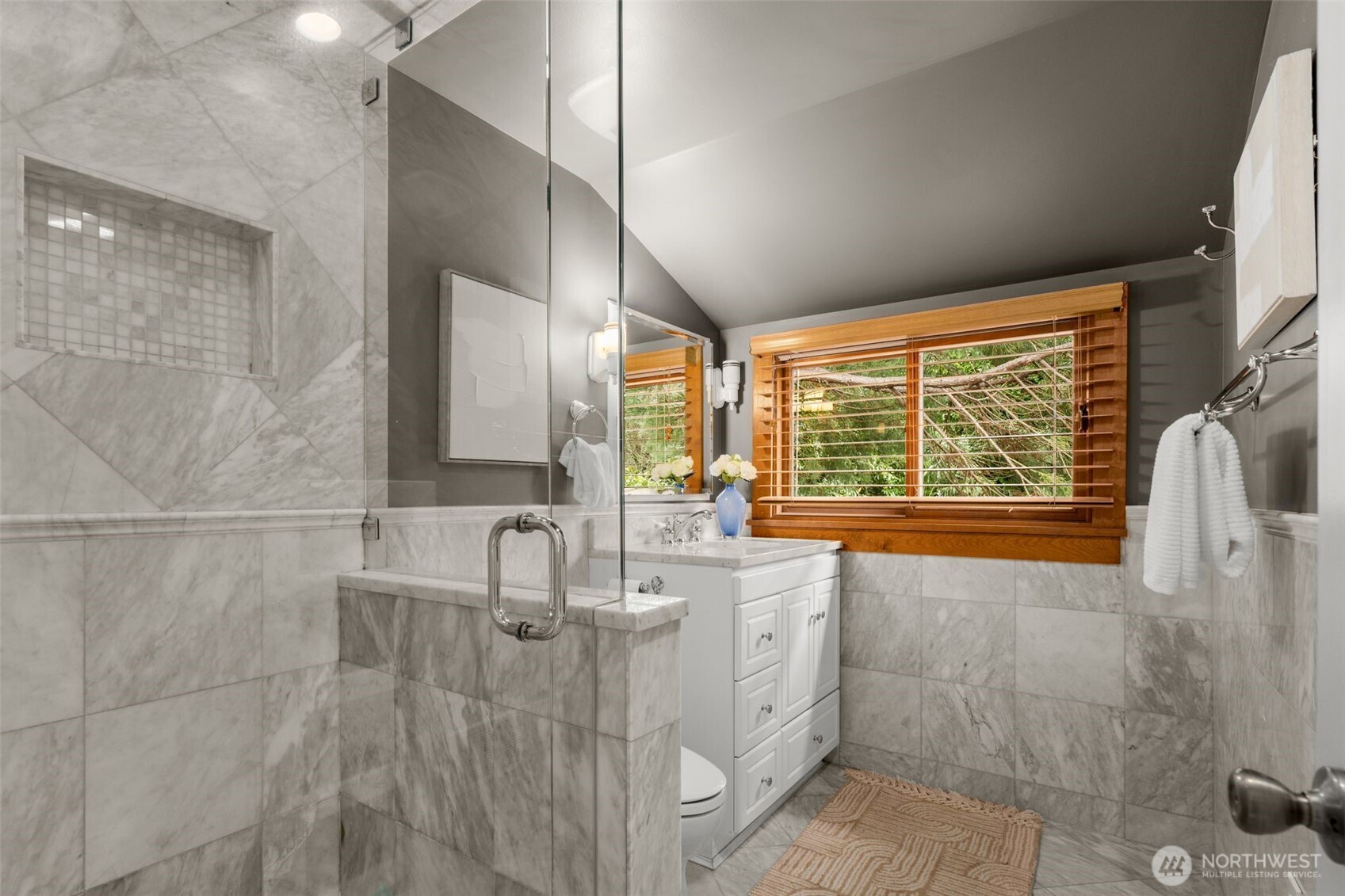 6708 39th Avenue Southwest Seattle, WA 98136 - Photo 22 of 37