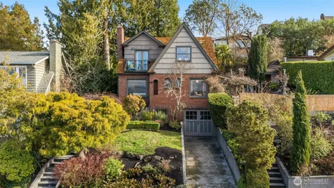 $1,550,000 | 6708 39th Avenue Southwest, Seattle, WA 98136