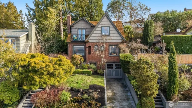 $1,550,000 | 6708 39th Avenue Southwest, Seattle, WA 98136