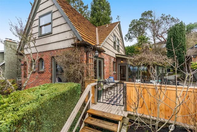 $1,550,000 | 6708 39th Avenue Southwest, Seattle, WA 98136