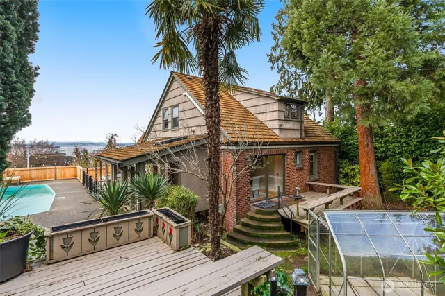 $1,550,000 | 6708 39th Avenue Southwest, Seattle, WA 98136