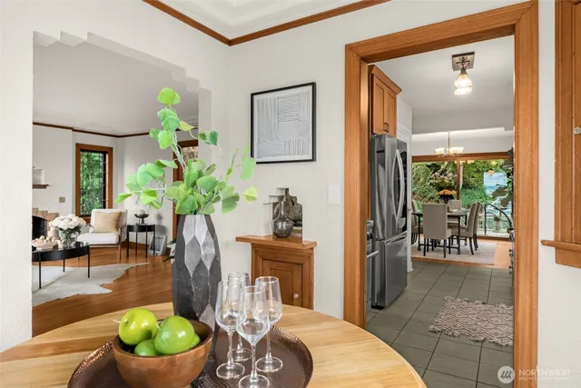 $1,550,000 | 6708 39th Avenue Southwest, Seattle, WA 98136