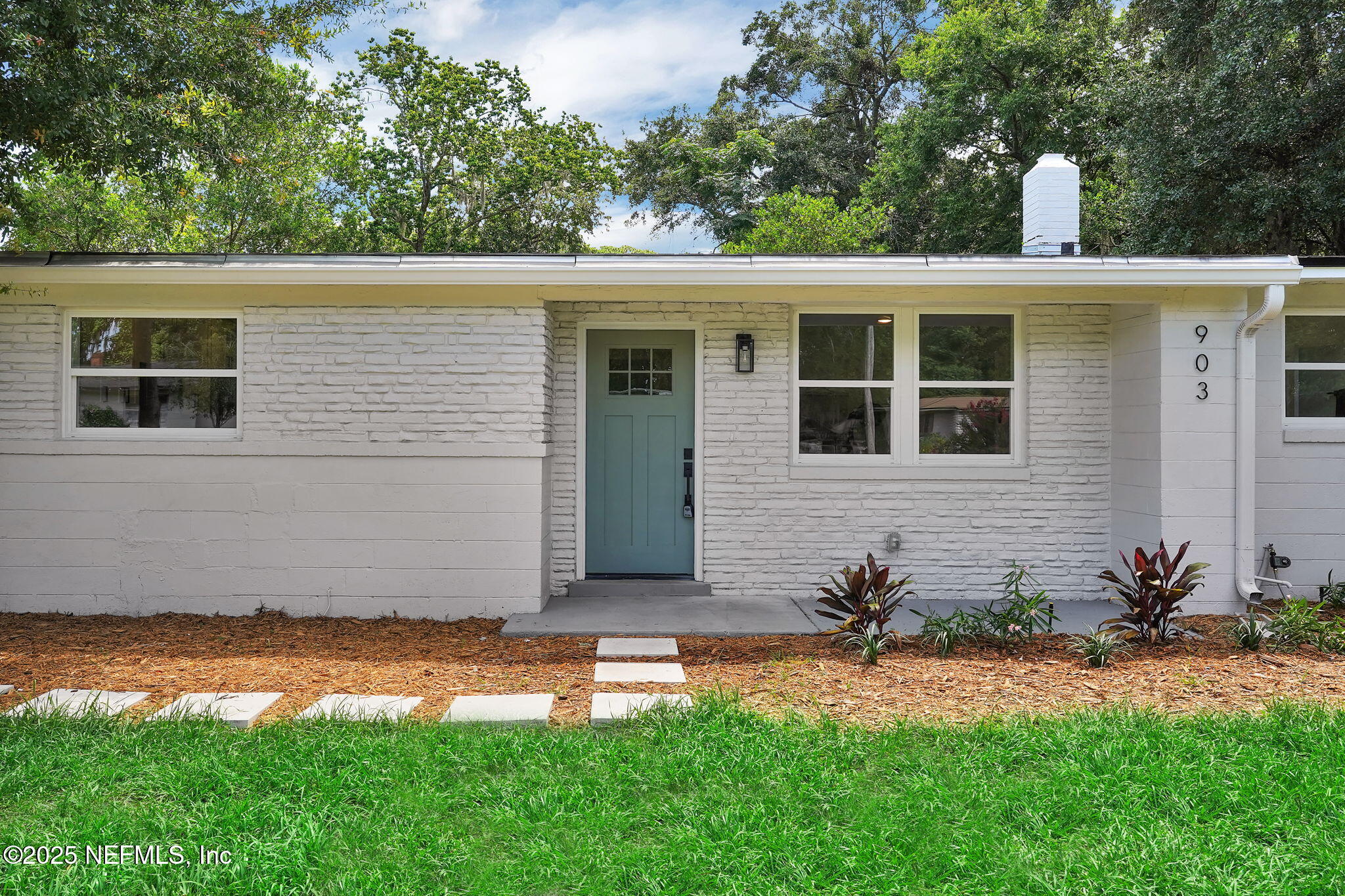 903 Ibis Road Jacksonville, FL 32216 - Photo 1 of 36 Front