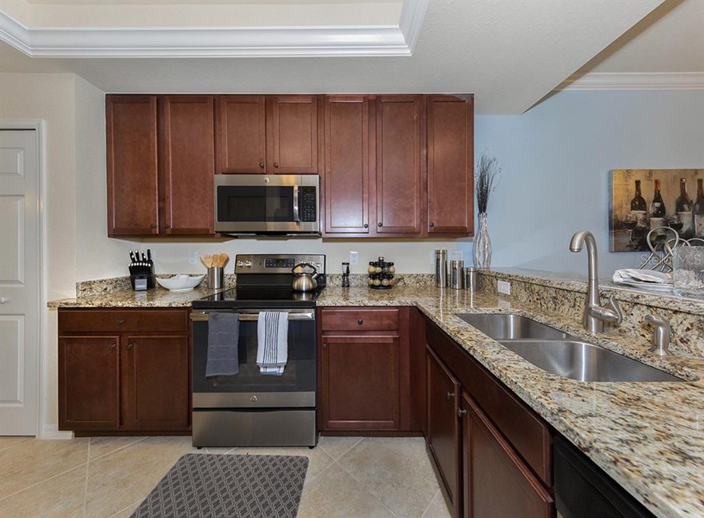 5528 Palmer Circle, Unit 105 Lakewood Ranch, FL 34211 - Photo 7 of 60