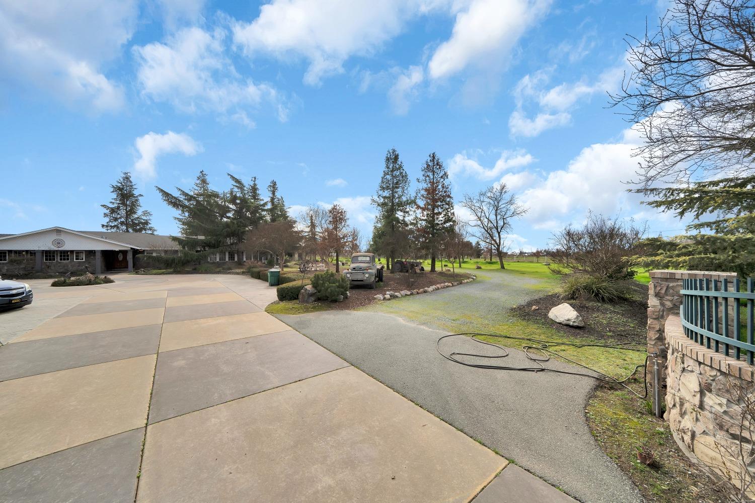 5420 East Jahant Road Galt, CA 95632 - Photo 12 of 73 a view of outdoor space and yard