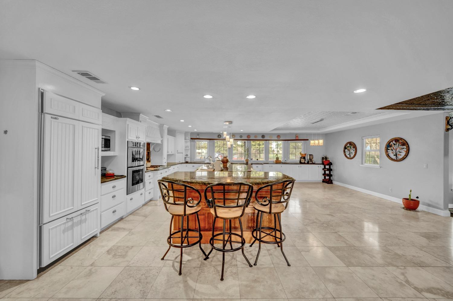 5420 East Jahant Road Galt, CA 95632 - Photo 38 of 73 a view of a dining area with furniture