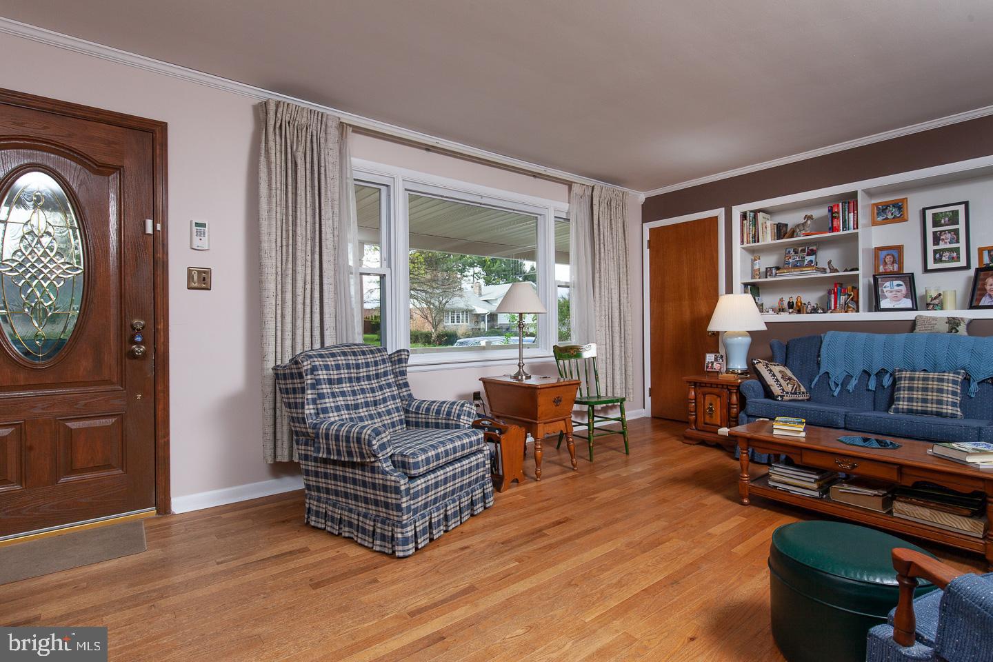 1733 Westwood Road Reading, PA 19610 - Photo 3 of 19 Gallery Image 3