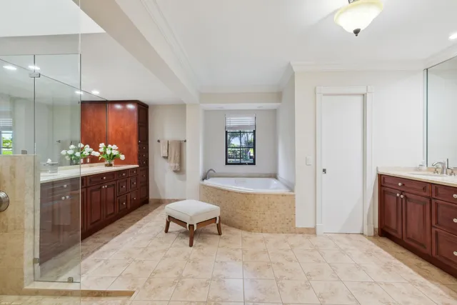 $750,000 | 14775 Equestrian Way, Wellington, FL 33414