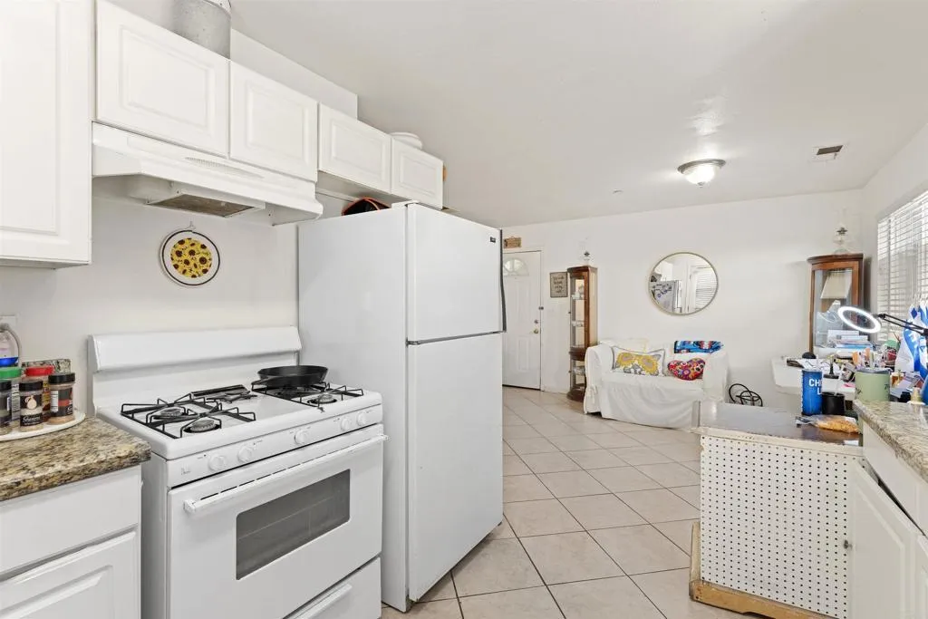 1423 Vía Lima Fallbrook, CA 92028 - Photo 16 of 51