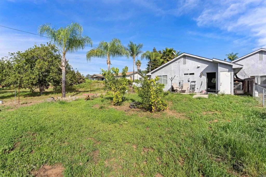 1423 Vía Lima Fallbrook, CA 92028 - Photo 21 of 51