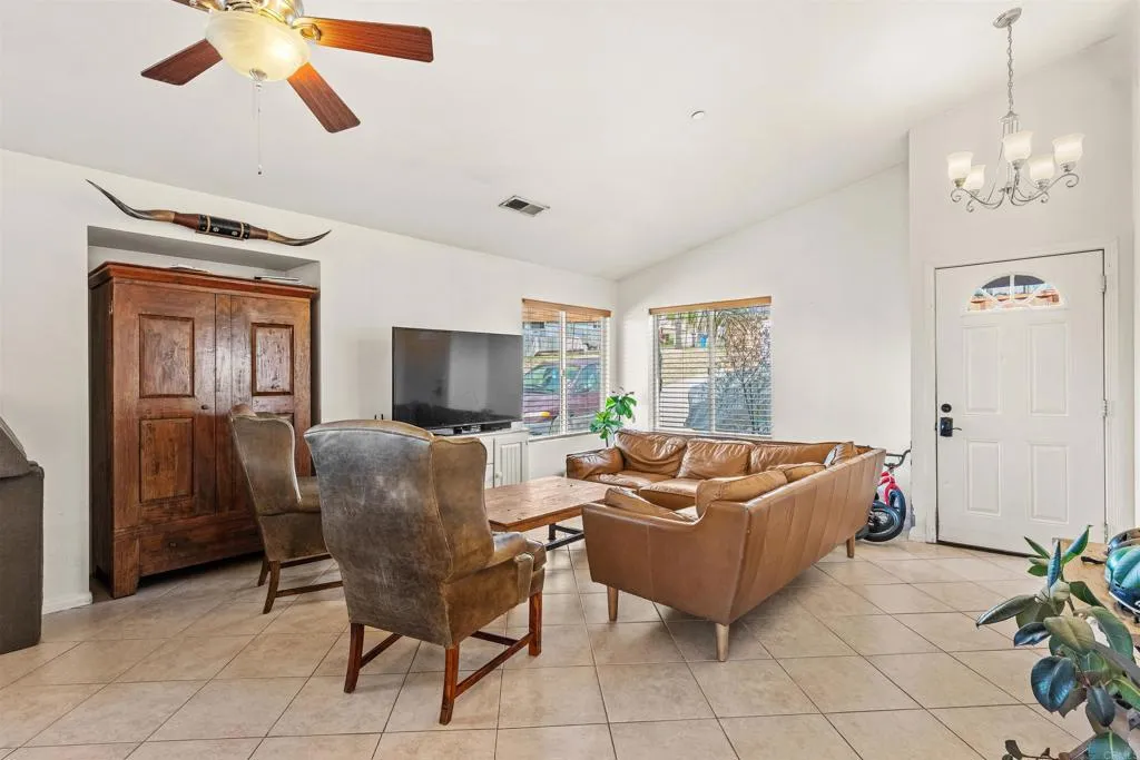 1423 Vía Lima Fallbrook, CA 92028 - Photo 25 of 51