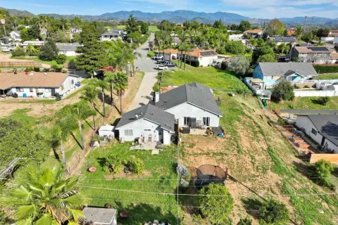 $875,000 | 1423 Vía Lima, Fallbrook, CA 92028