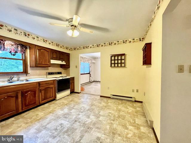 42 Overlook Road Morgantown, PA 19543 - Photo 14 of 44 Kitchen Table Area/Ceiling Fan